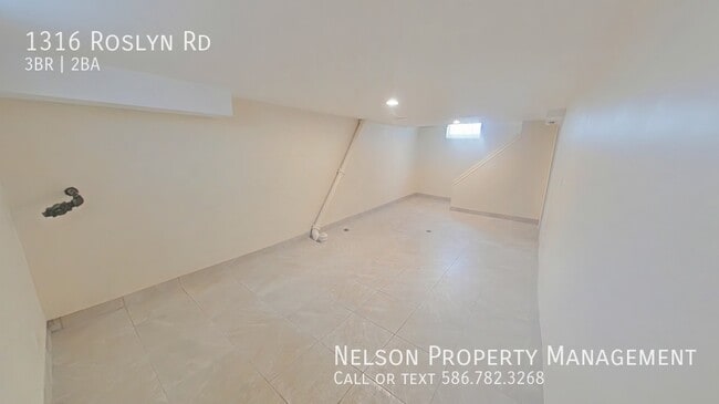 Building Photo - 1316 Roslyn Rd