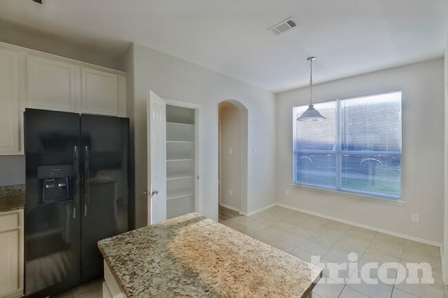 Building Photo - 1470 Waldrop Dr