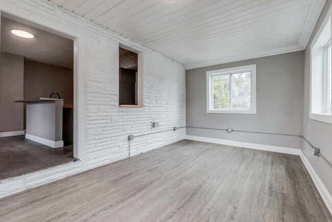 Building Photo - 311 Boggs Ave