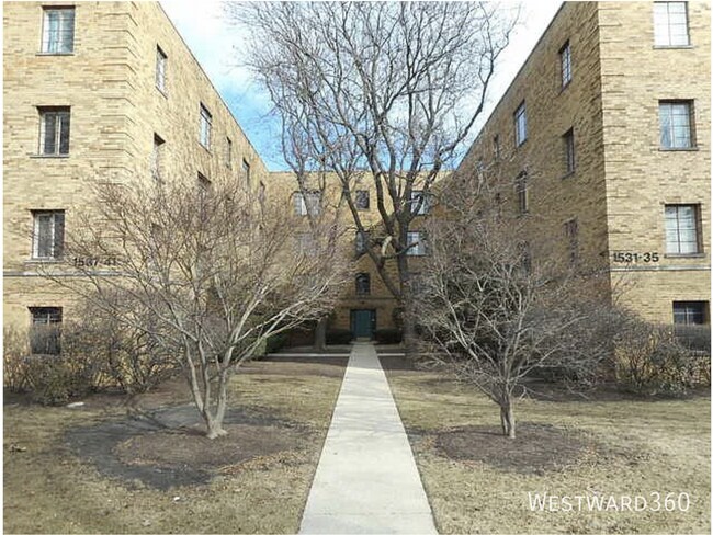 Building Photo - 1541 Monroe Ave