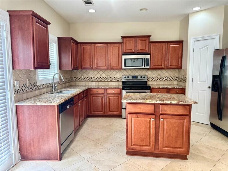 Building Photo - 5235 Cactus Cove Ln