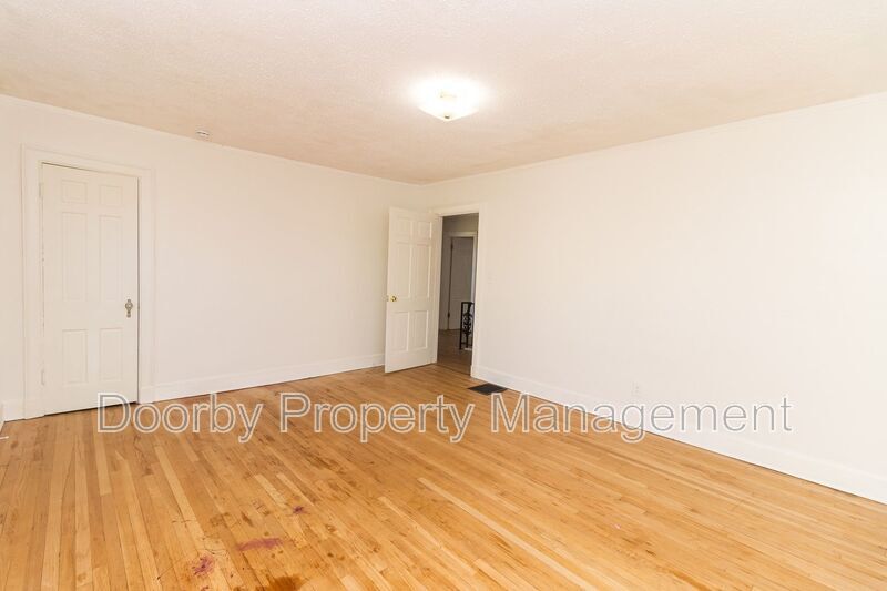 Building Photo - 356 Derby Cir