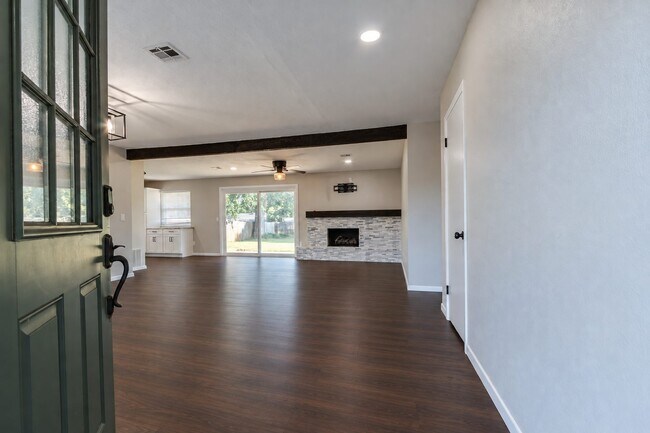 Building Photo - 4305 NW 59th St