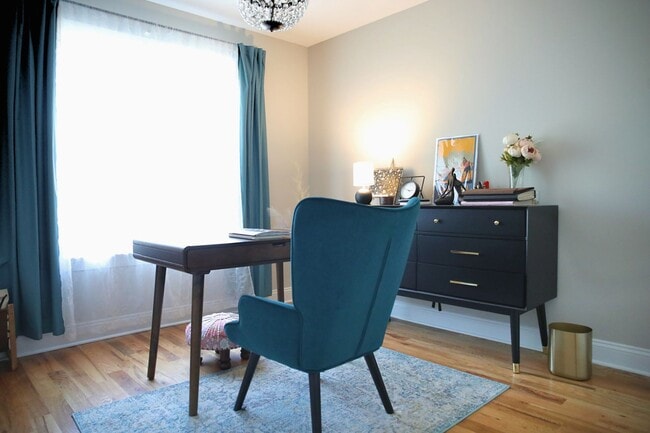 Building Photo - Gorgeous, New Home in Rocketts Landing: Available in July!