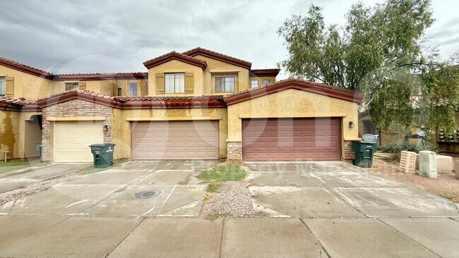 Building Photo - 1456 E 9th St