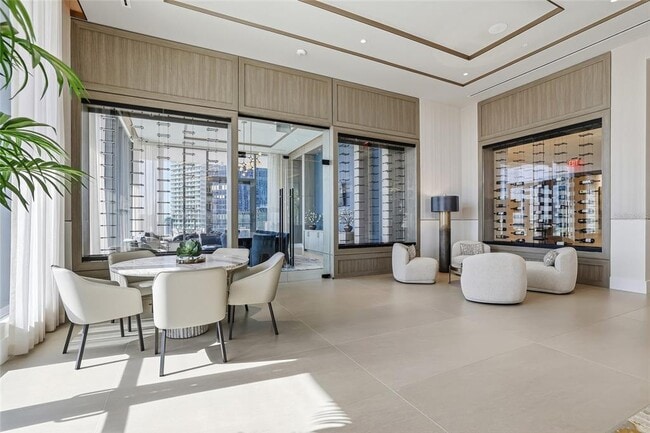 Building Photo - 275 1st Ave S