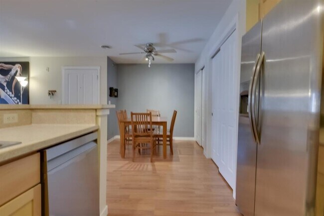 Building Photo - 5303 Brody Dr