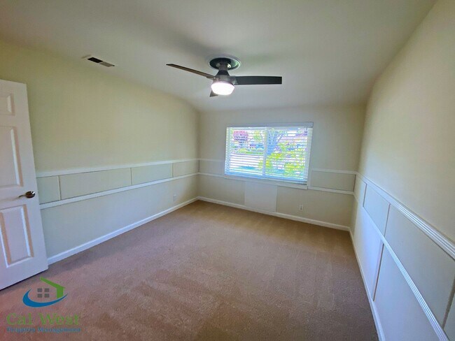 Building Photo - 4346 Glenmont Dr