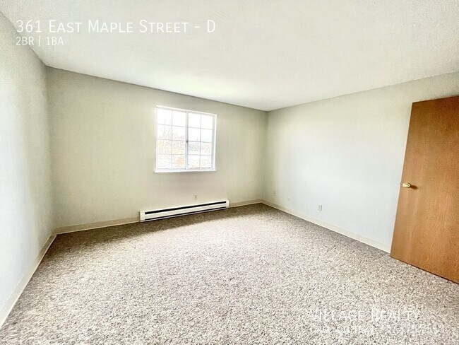 Building Photo - 361 E Maple St