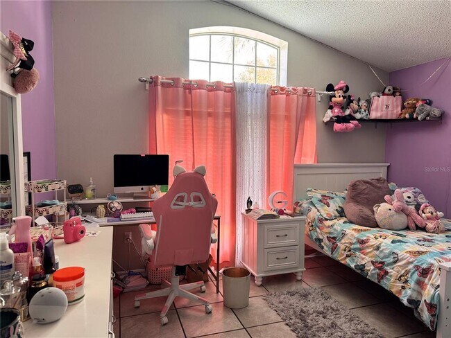Building Photo - 30619 Double Dr
