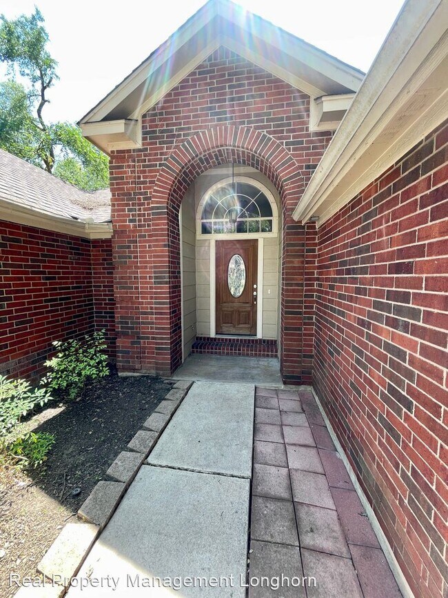 Building Photo - 4 br, 2 bath House - 1115 Meadow Lark Dr