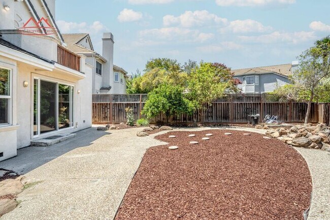 Building Photo - 6497 Hirabayashi Dr