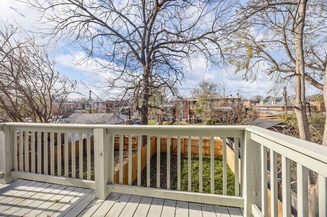 Building Photo - 3833 Oregon Ave