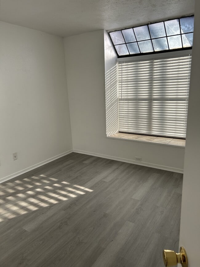 Building Photo - 4540 Chaha Rd