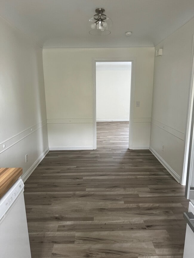 Building Photo - 3148 Werk Rd