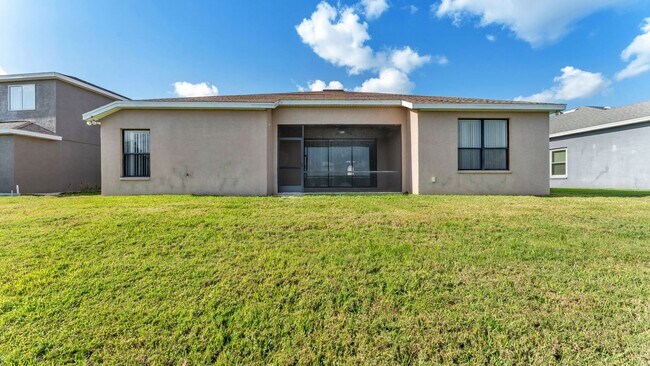 Building Photo - Waterfront home for RENT! 4 bed/2.5 bath