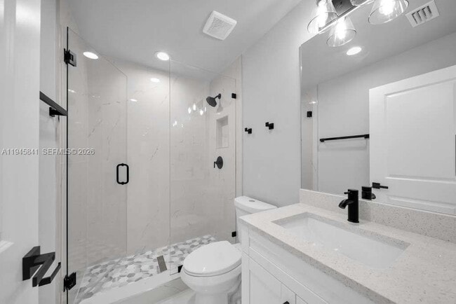 Building Photo - 3210 10th St SW