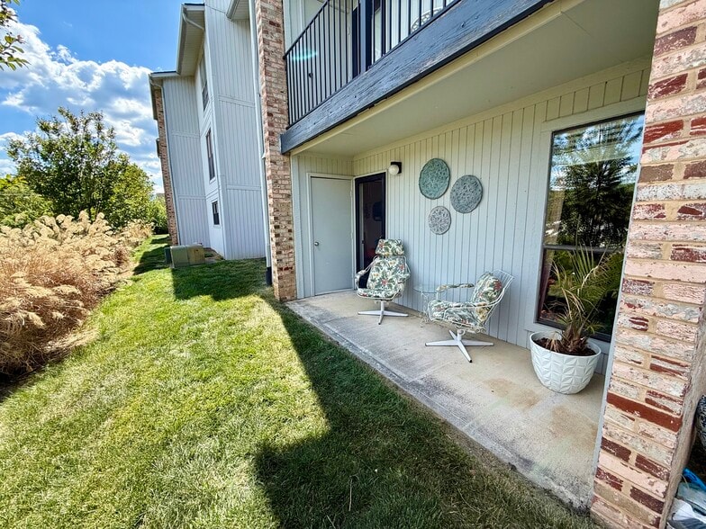 Building Photo - 3551 Timberline Trl