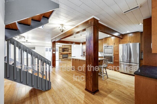 Building Photo - 26012 Misty Way Dr
