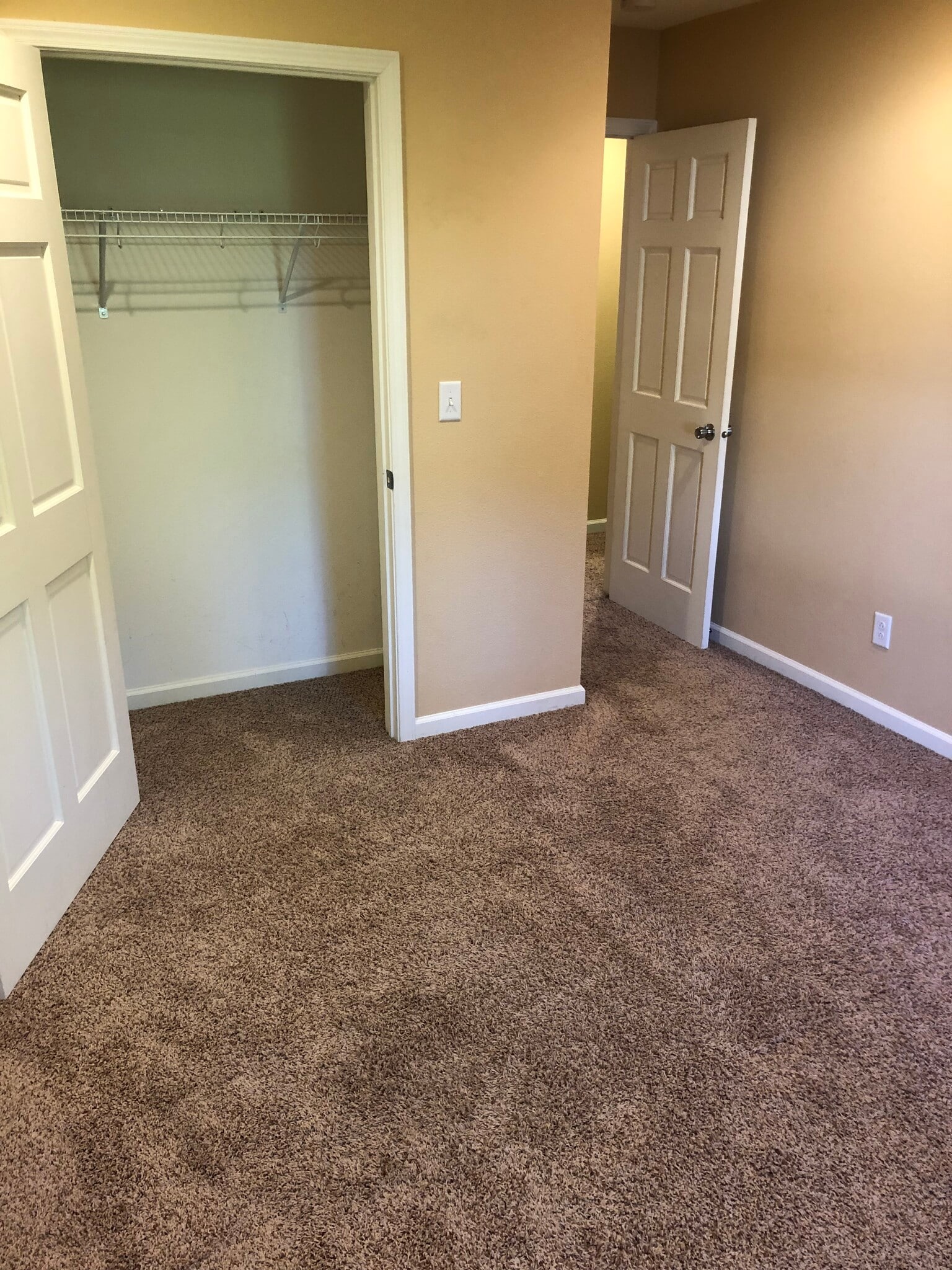 Building Photo - 217 N Henderson Ave