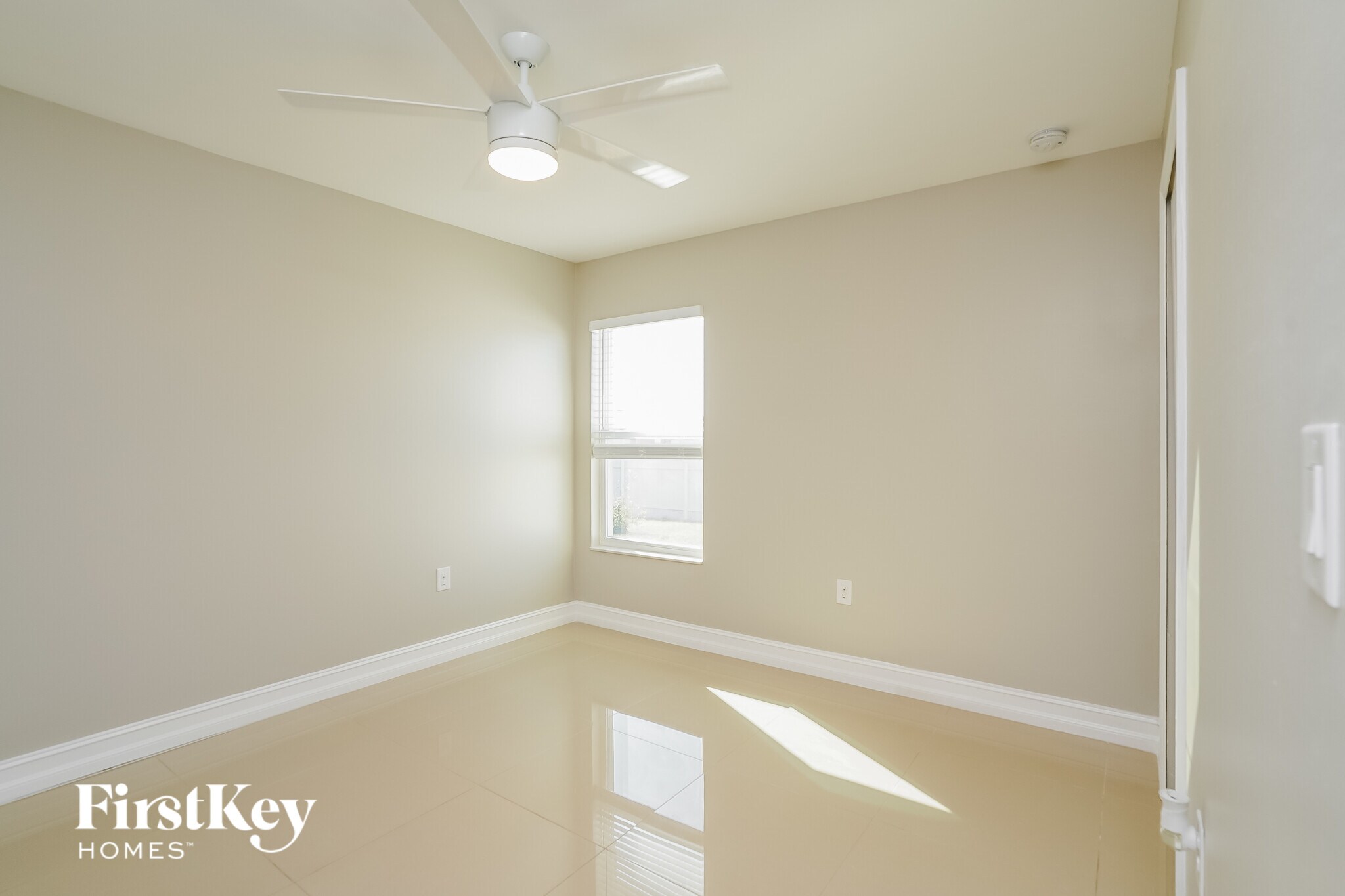 Building Photo - 601 NW 17th Ave