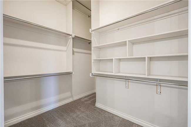 Building Photo - Charming 3-Bedroom Home with 3-Car Garage in Moore!