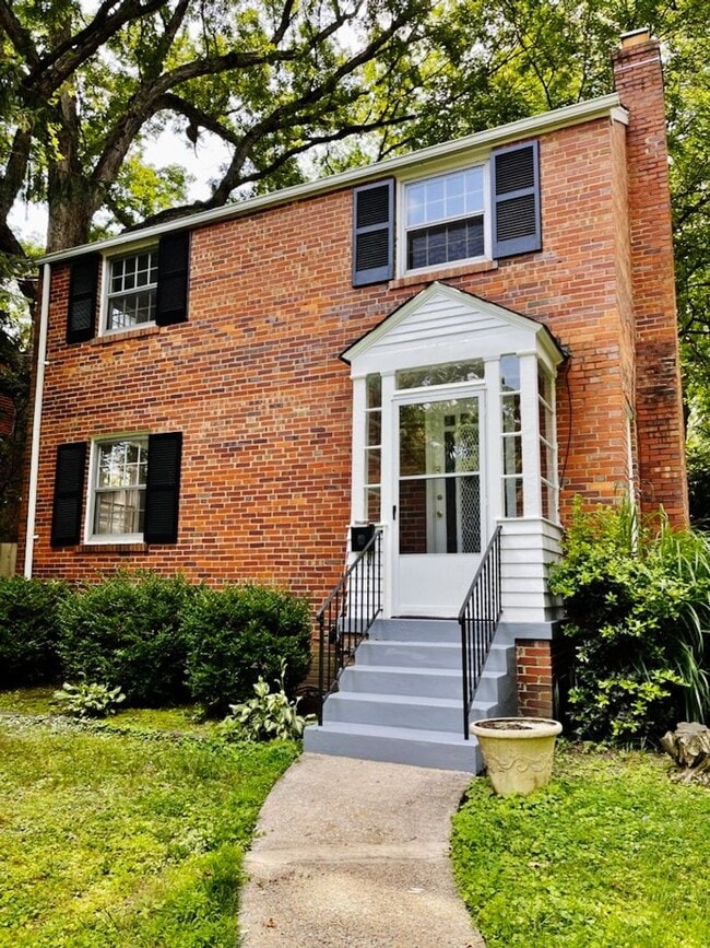 Building Photo - 3 Bedroom in Woodmoor available ASAP!!