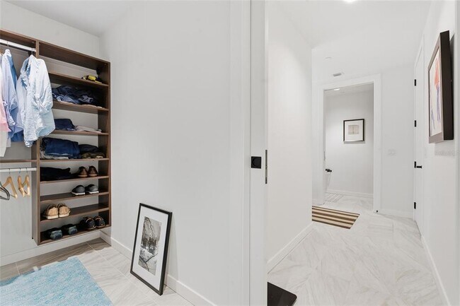 Building Photo - 777 3rd Ave N