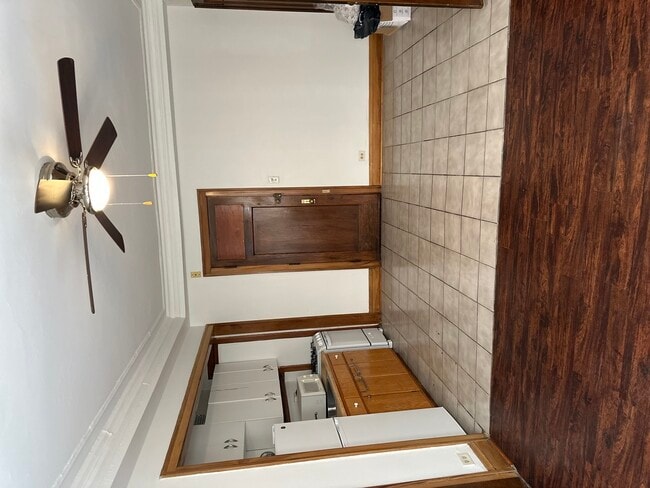 Building Photo - 5480 S Cornell Ave