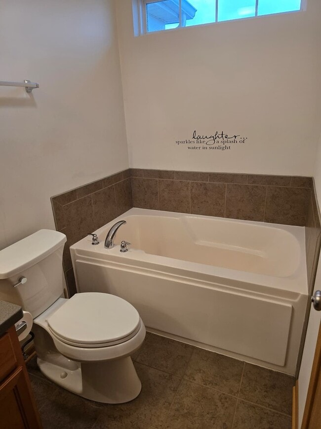 Building Photo - 549 S Jade Ln