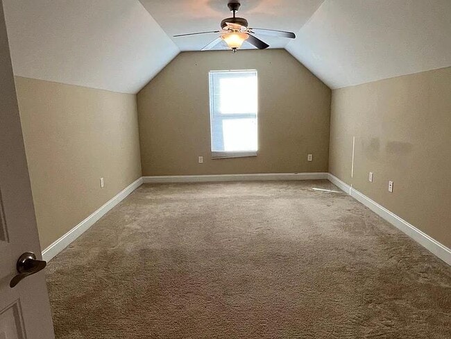 Building Photo - 308 Marquis Ct