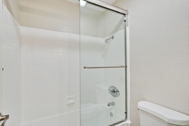 Building Photo - Welcome Home!!! - Great Location