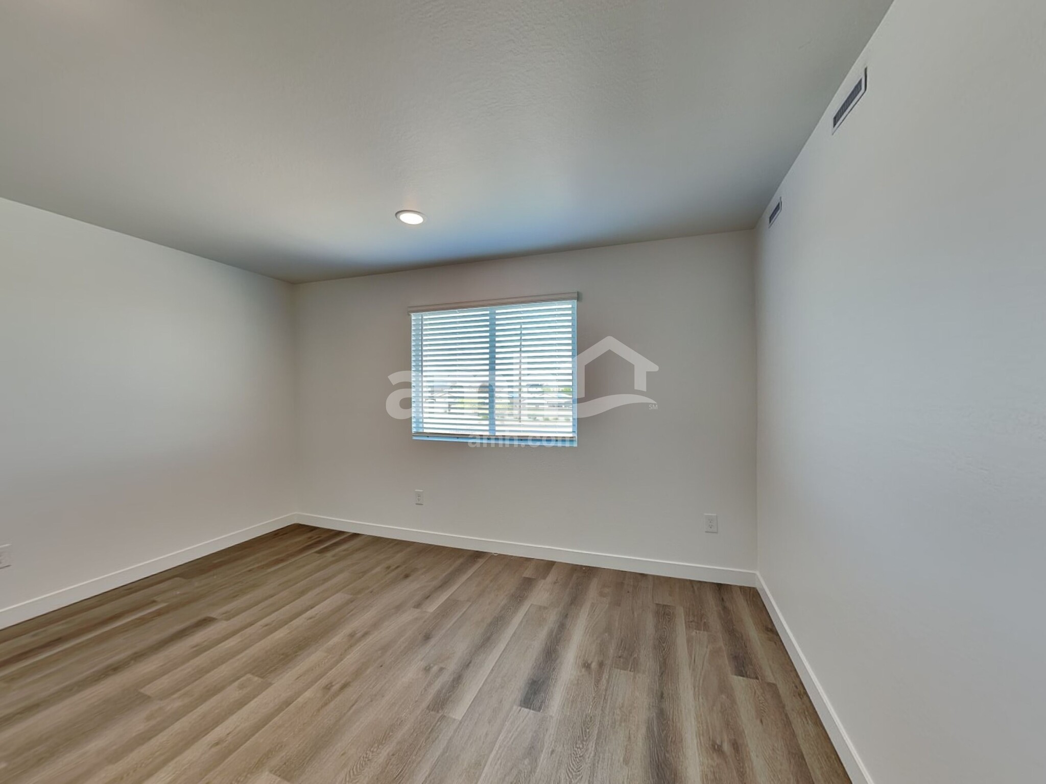 Building Photo - 12535 W Flynn Ln