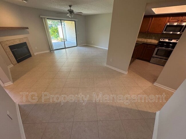 Building Photo - 239 Cranes Lake Dr