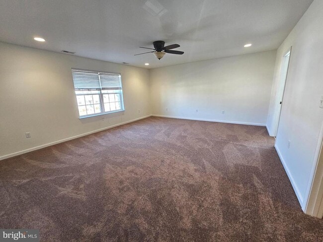 Building Photo - 269 S Marshview Terrace