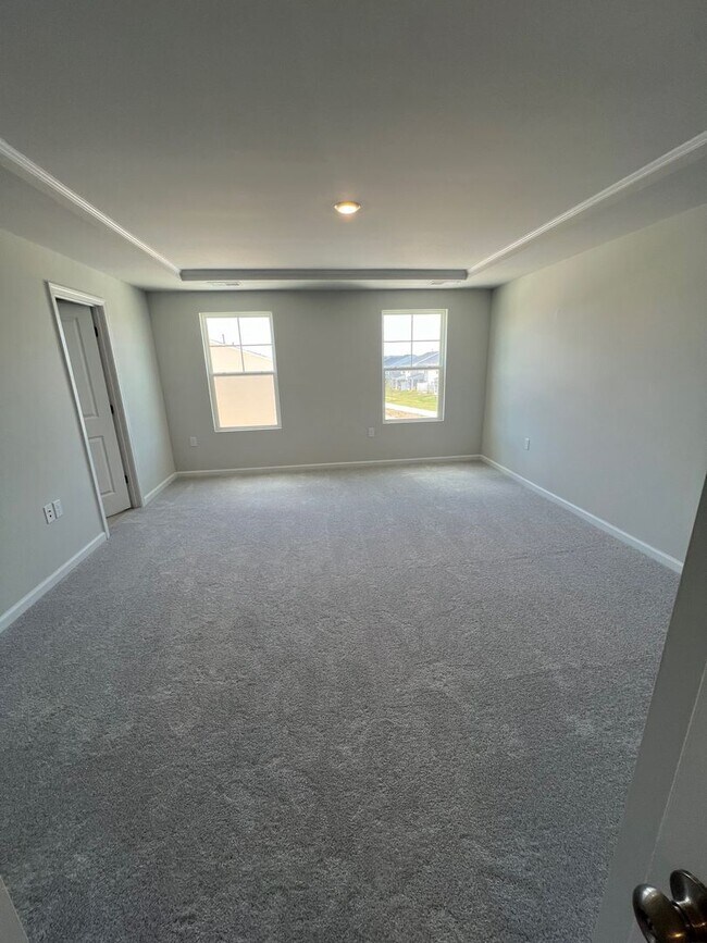 Building Photo - 2312 Kasota Ln
