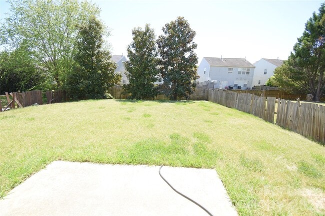 Building Photo - 3017 Azalea Hills Dr