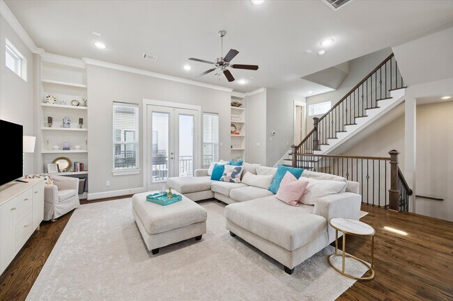 Building Photo - 2504 Beall St