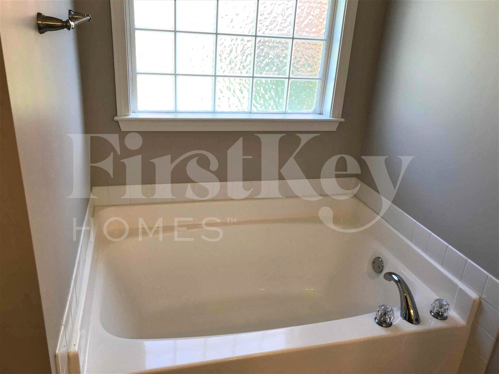 Building Photo - 452 Old Cahaba Way