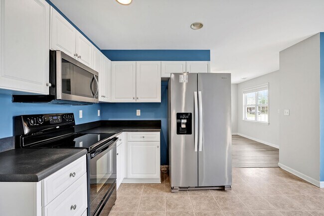 Building Photo - 1604 Royal Pine Ct