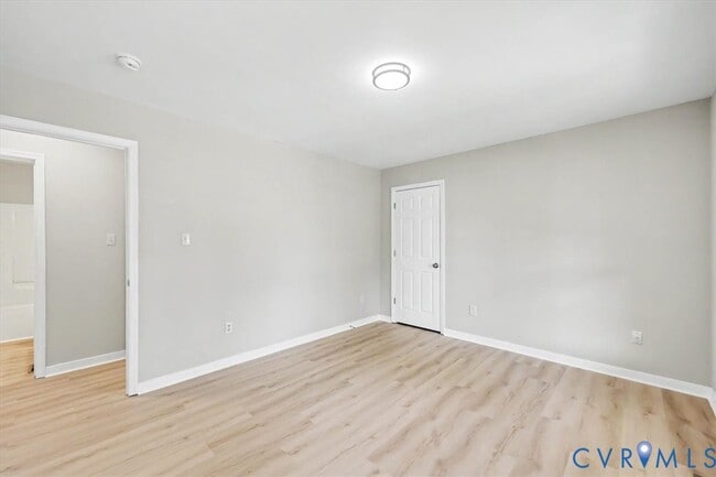 Building Photo - 10017 Chartwood Ct