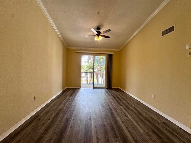 Building Photo - 15135 Michelangelo Blvd