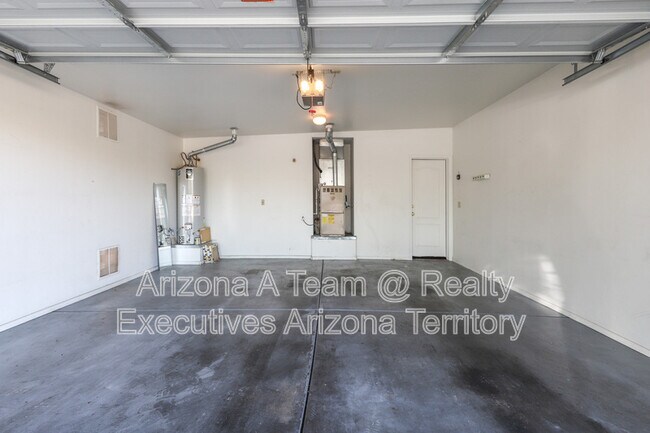 Building Photo - 7332 E Cll Infinito