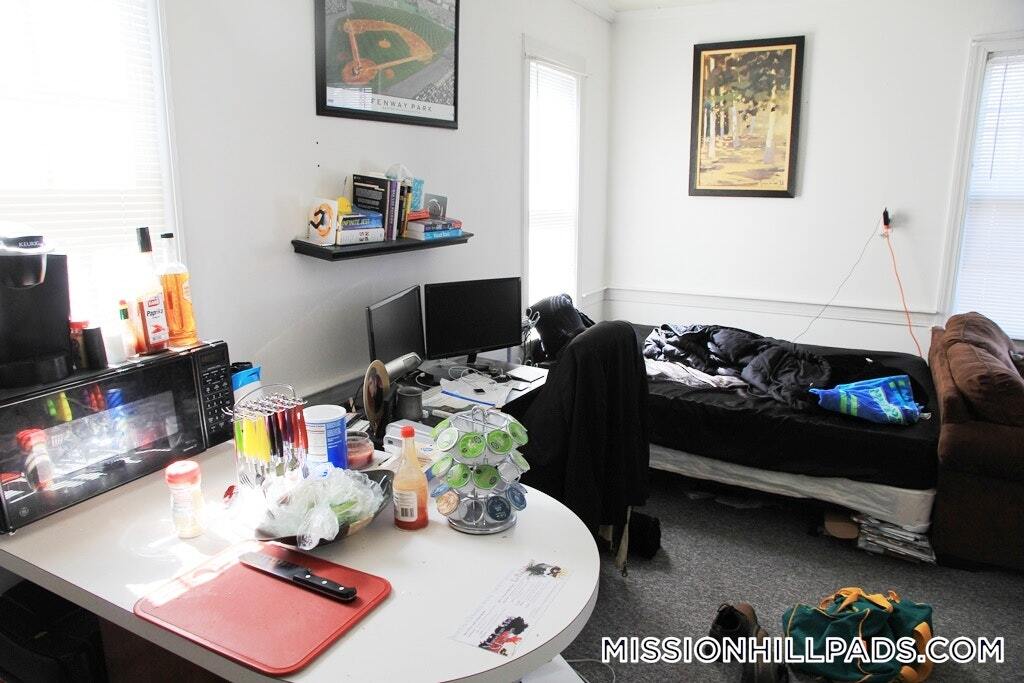 Building Photo - 61 S Huntington Ave