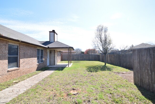 Building Photo - 3403 Granite Dr