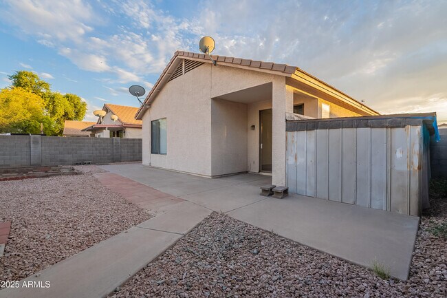 Building Photo - 8815 N 66th Ave