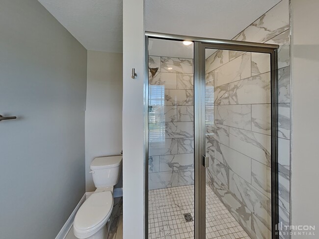 Building Photo - 633 Battery Ct