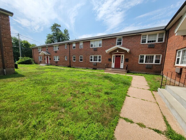 Building Photo - 41 Charter Oak St