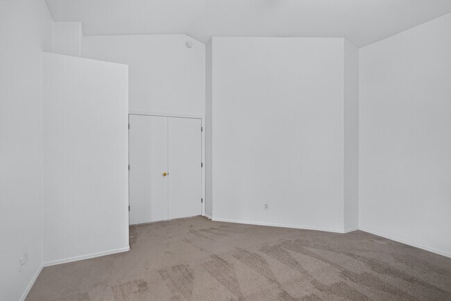 Building Photo - 8998 E Laurie Ann Dr