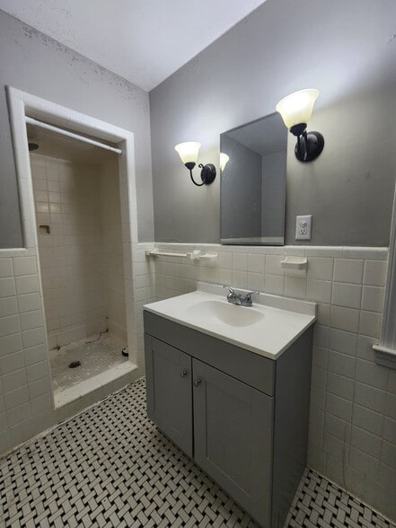 Building Photo - 75 Stimson Rd